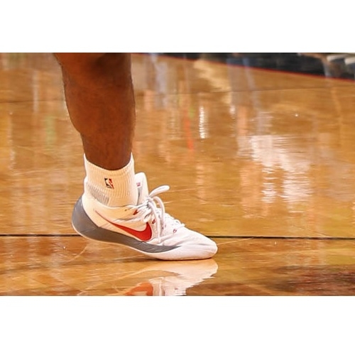  Solomon Hill shoes Nike Kobe A.D.