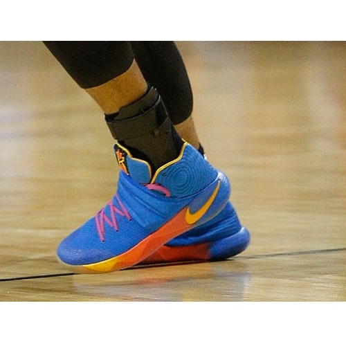  Andre Roberson shoes Nike Kyrie 2