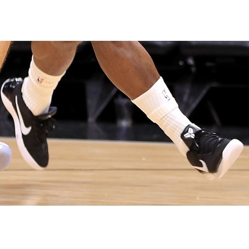  Dion Waiters shoes Nike Kobe A.D.