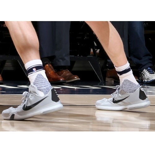  Joe Ingles shoes Nike Kobe X