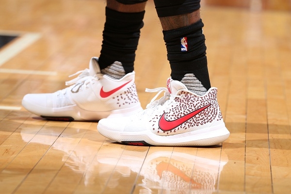  Kyrie Irving shoes Nike Kyrie 3