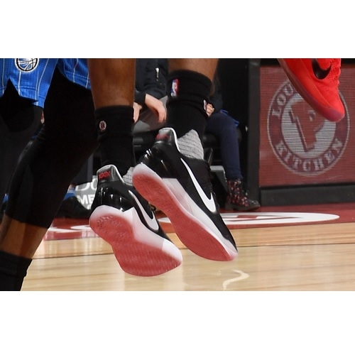  Elfrid Payton shoes Nike Kobe A.D.