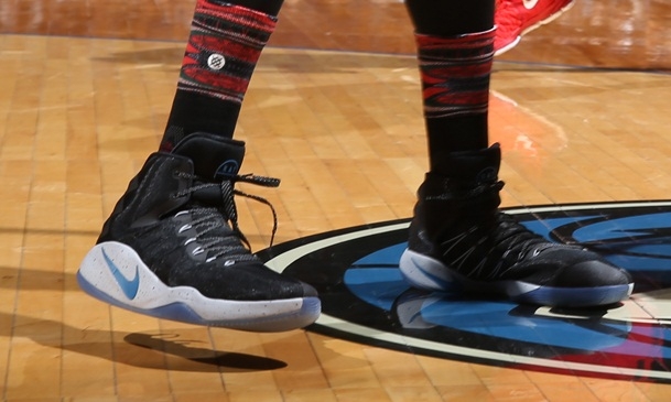 what shoes does karl anthony towns wear