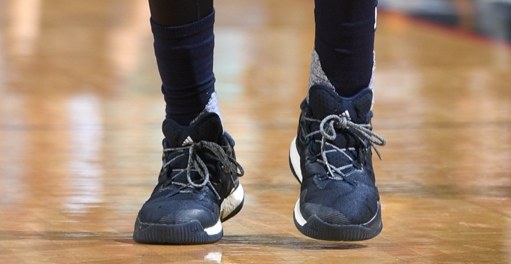 Zapatillas de  Alec Burks Adidas Crazylight Boost Low 2016